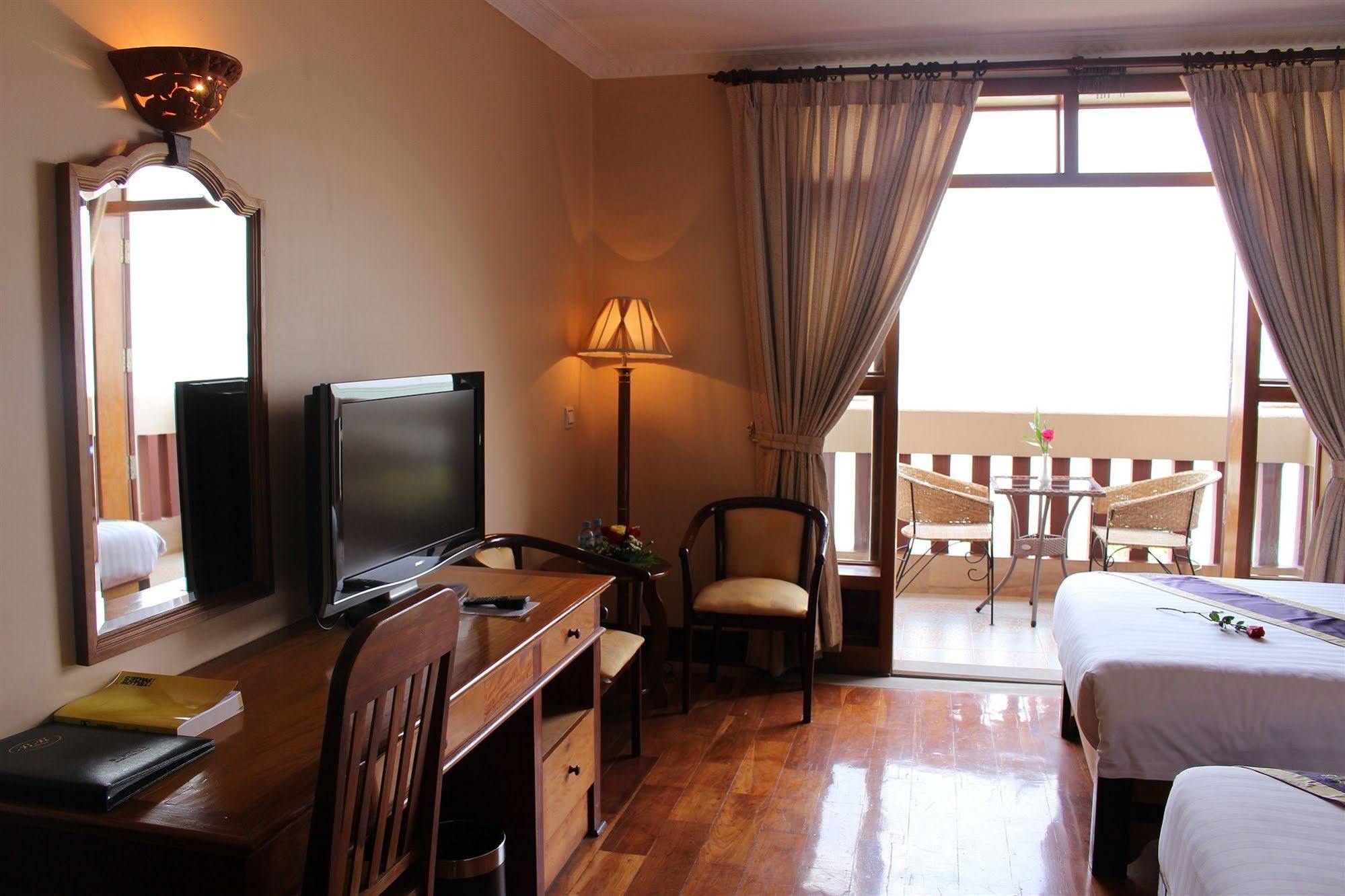 Blue River Hotel Phnompen Kültér fotó