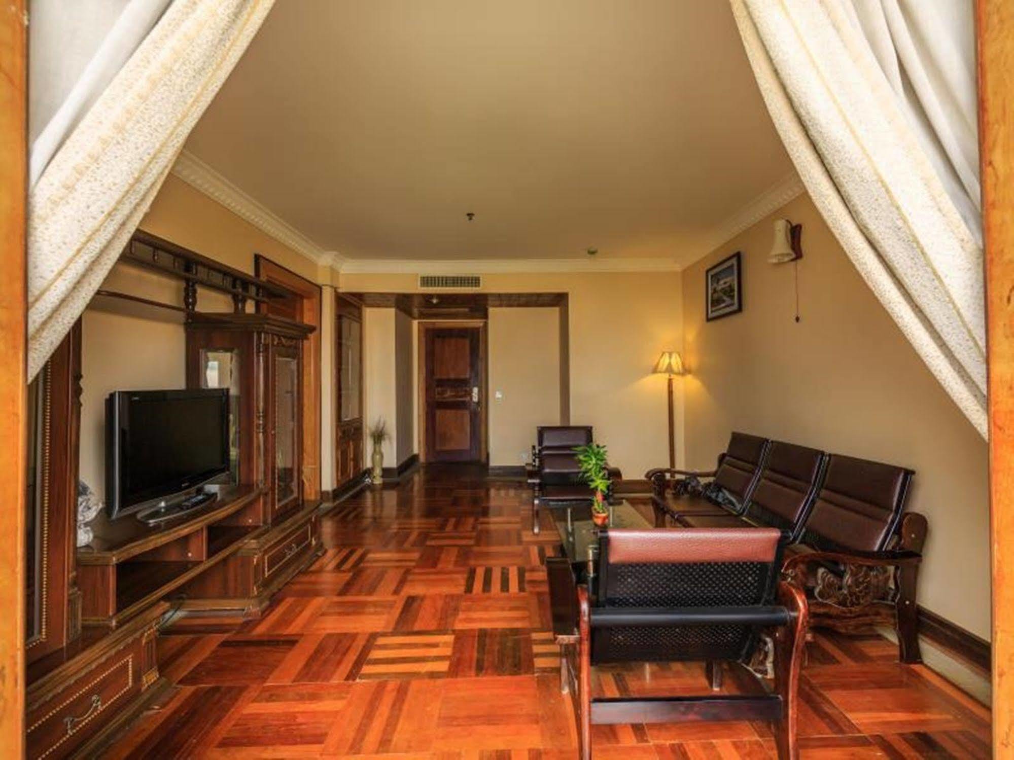 Blue River Hotel Phnompen Kültér fotó